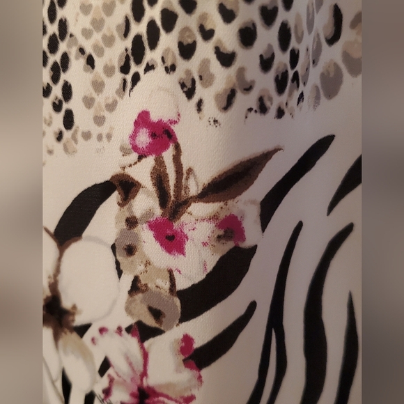 White House Black Market Lace Trim Layered Floral and Animal Print Cami Size M - Picture 5 of 8